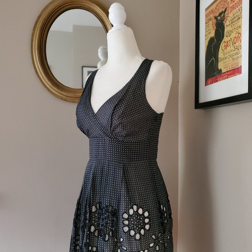 Eva Franco Black and White Eyelet Tie Back Dress Size 2 - Picture 5 of 16